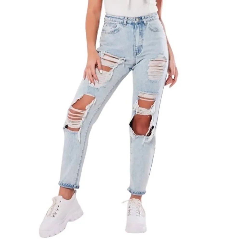 Missguided riot high rise mom jeans distressed ripped light denim size 6
